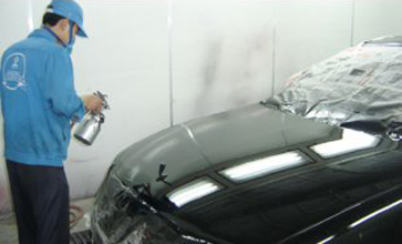 小型汽車引擎蓋、尾箱蓋噴漆